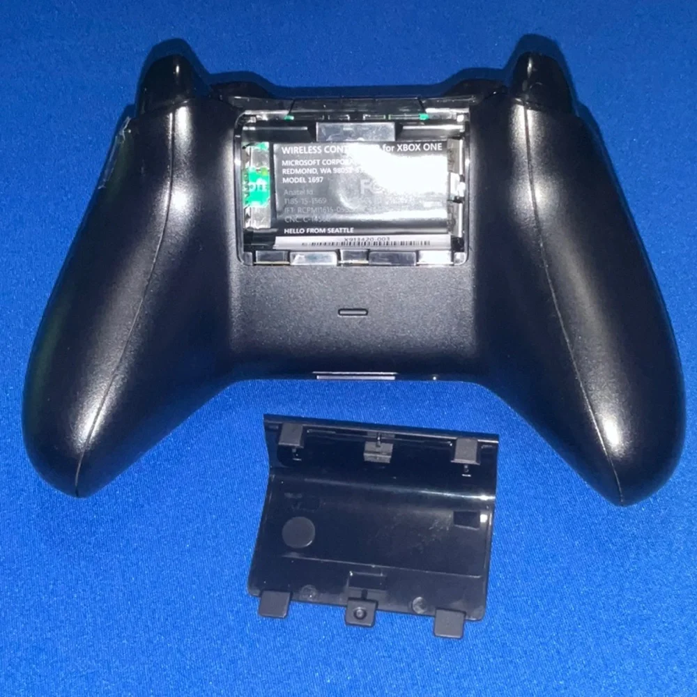 Xbox One Wireless Controller - Picture 9 of 10
